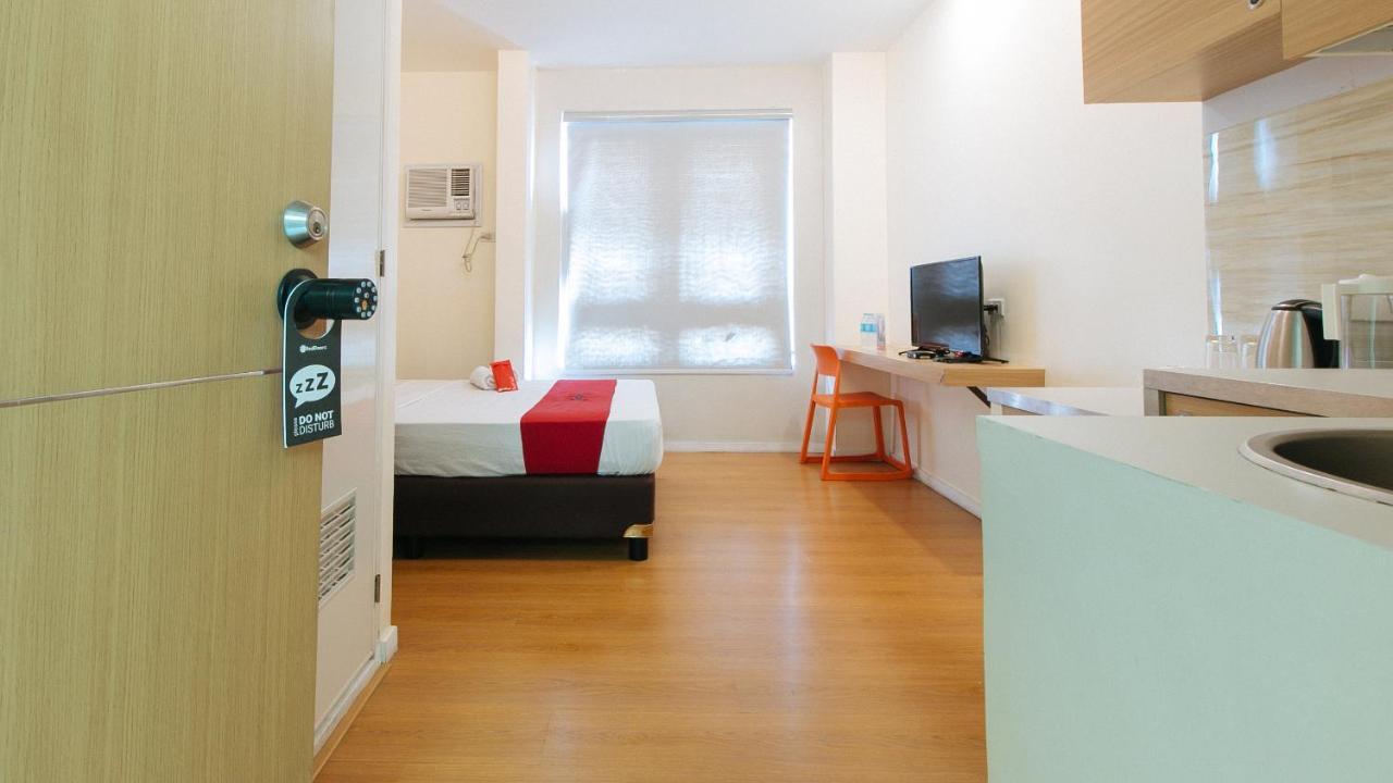 Reddoorz Plus @ A Rita Street San Juan San Juan  Екстериор снимка