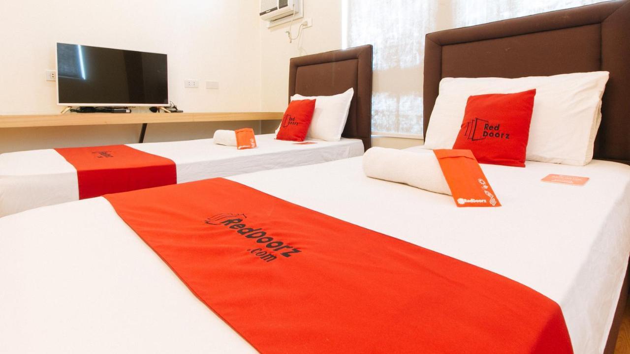Reddoorz Plus @ A Rita Street San Juan San Juan  Екстериор снимка