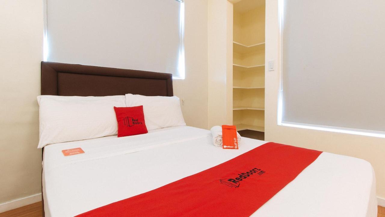 Reddoorz Plus @ A Rita Street San Juan San Juan  Екстериор снимка